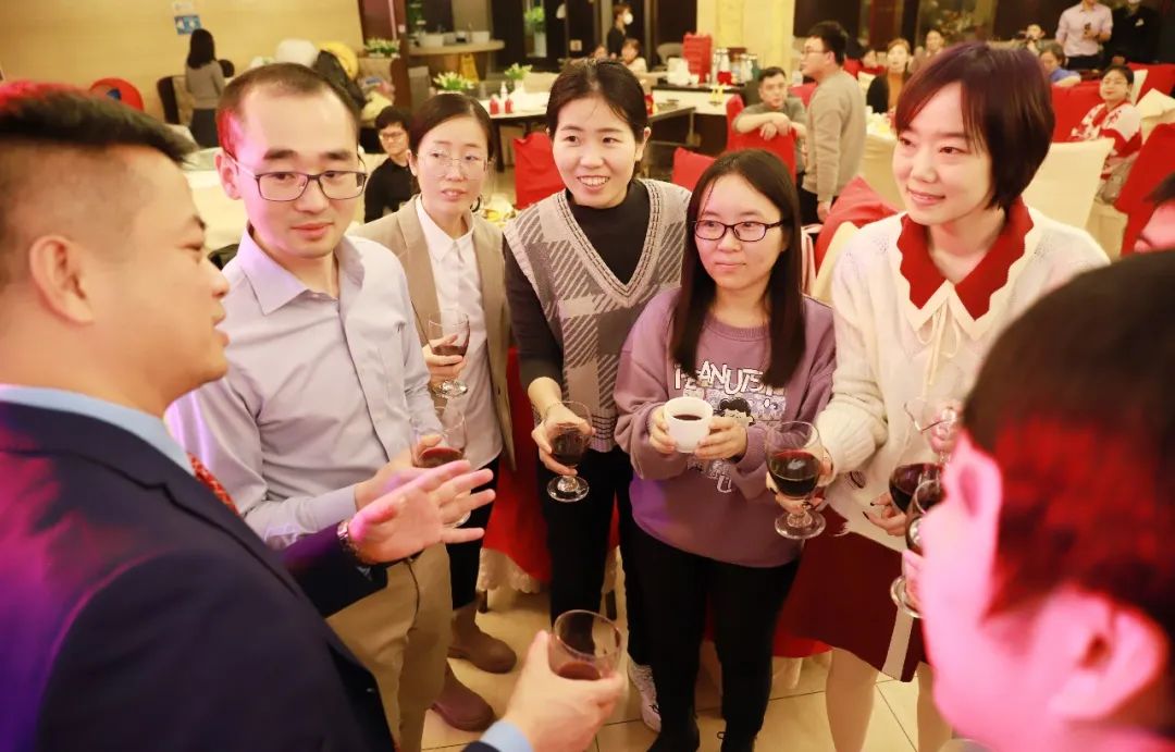 匠心筑梦,笃行致远—2023年伟杰信新年年会热烈举行