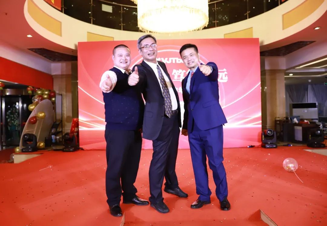 匠心筑梦,笃行致远—2023年伟杰信新年年会热烈举行