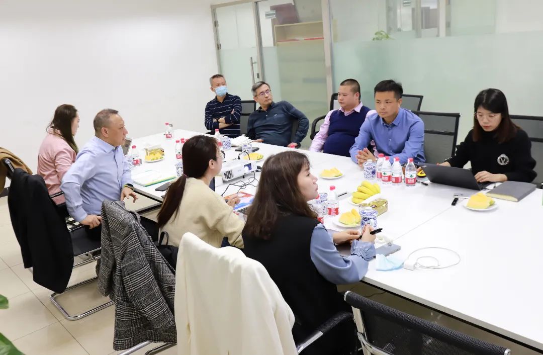 强强合作!伟杰信与美传咨询签订战略合作协议,为品牌注入力量